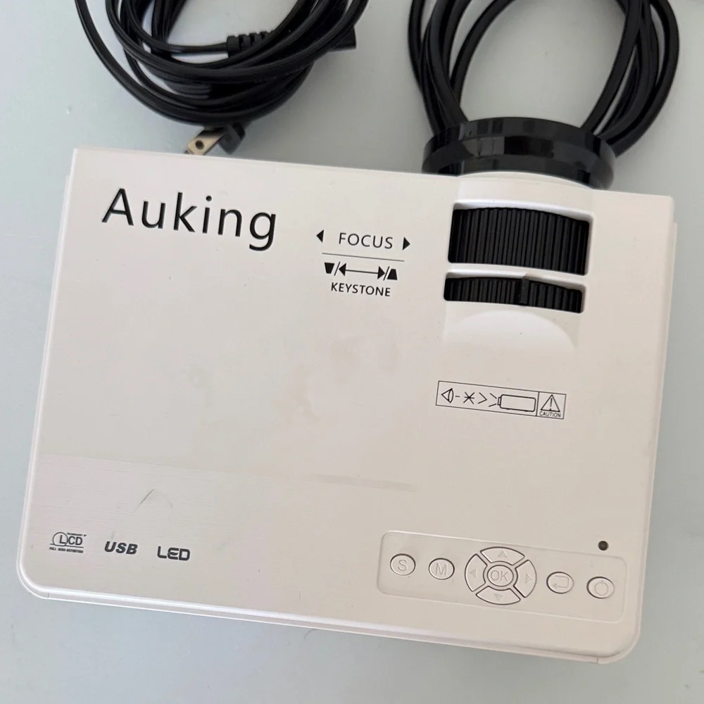 Auking White Projector with Remote - Picture 4 of 11